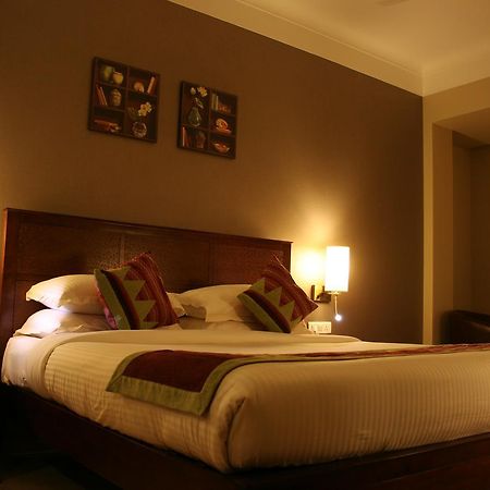 Juhu Residency Boutique Hotel Mumbai Ngoại thất bức ảnh