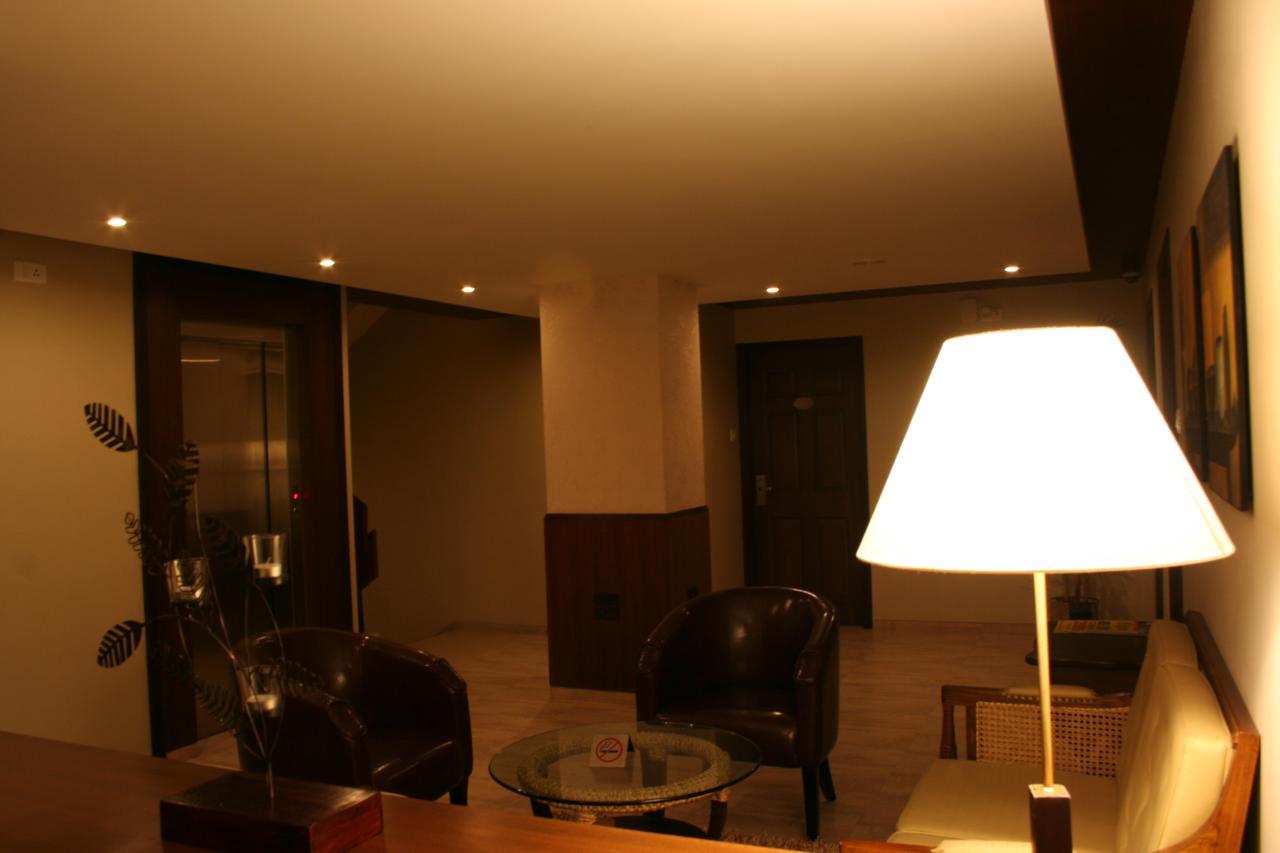 Juhu Residency Boutique Hotel Mumbai Ngoại thất bức ảnh