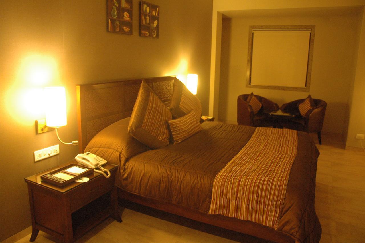 Juhu Residency Boutique Hotel Mumbai Ngoại thất bức ảnh