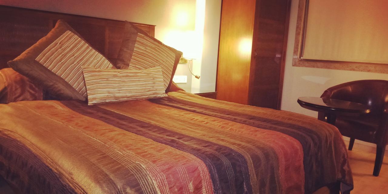 Juhu Residency Boutique Hotel Mumbai Ngoại thất bức ảnh